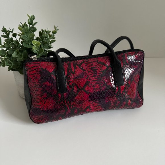 Holt Renfrew - Vintage Faux Snake Shoulder Bag - Picture 6 of 12